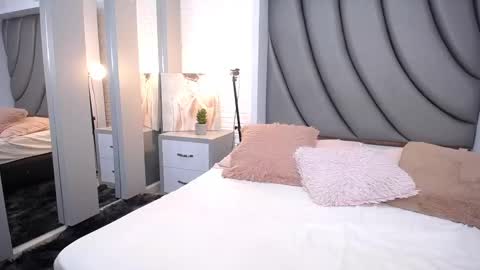 Snapshot of luciana_graay chatting on September 23, 2:37 pm Luciana online show from September 23, 2:37 pm