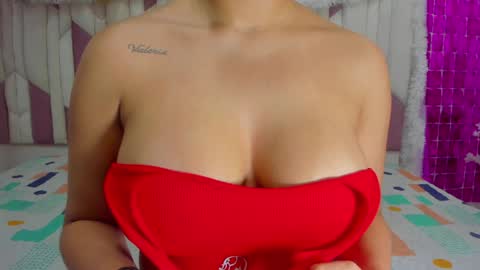 instagram luciana417  online show from December 29, 3:11 am