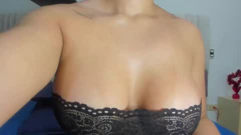 instagram luciana417  online show from February 20, 3:12 am