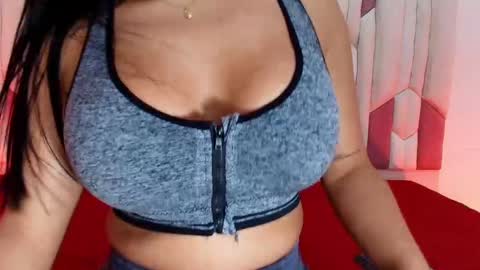 instagram luciana417  online show from October 7, 3:11 am