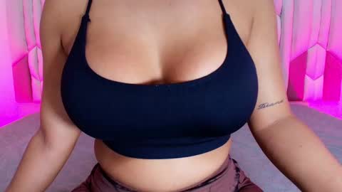 instagram luciana417  online show from September 10, 3:17 am