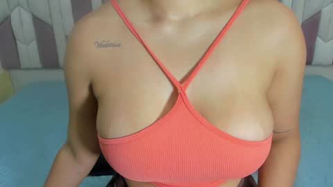 instagram luciana417  online show from January 9, 3:04 am