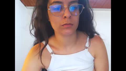 Madelyne online show from February 11, 4:30 pm