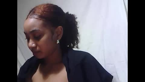 lucianah315 online show from September 10, 7:03 pm