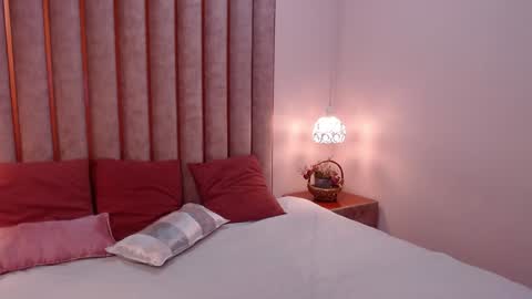 Lucie Grey online show from December 9, 4:45 am