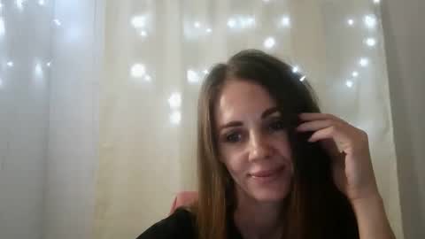 Snapshot of luciemack chatting on October 16, 7:05 pm LucieMack online show from October 16, 7:05 pm