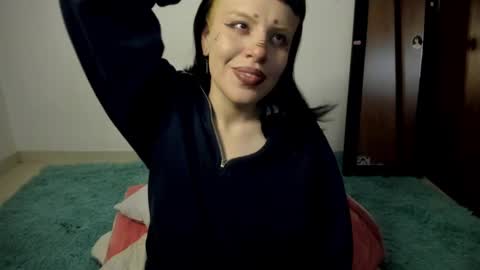Snapshot of luciferrx666 chatting on December 28, 6:39 am camila online show from December 28, 6:39 am