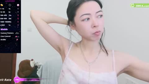 Snapshot of luckrose chatting on September 23, 5:27 am Jinn online show from September 23, 5:27 am