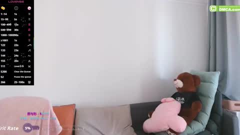 Snapshot of luckrose chatting on October 27, 2:18 am Jinn online show from October 27, 2:18 am