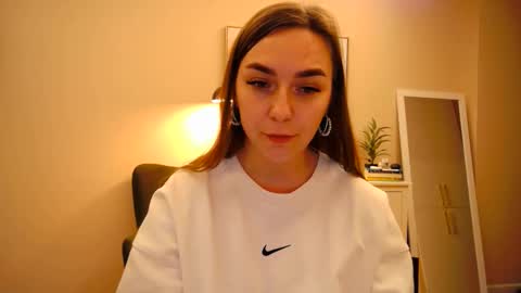 lucky_foryou_baby online show from January 19, 4:36 pm