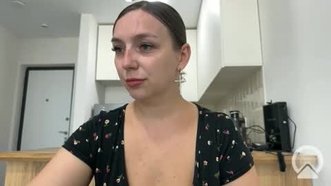 lucky_foryou_baby online show from September 15, 12:24 pm