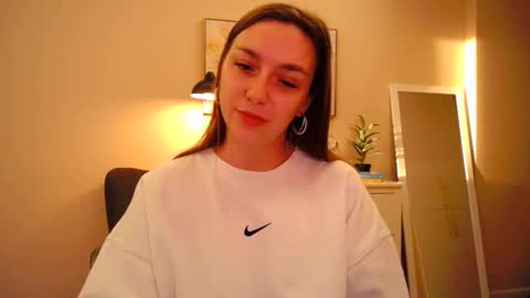 lucky_foryou_baby online show from December 4, 4:54 am