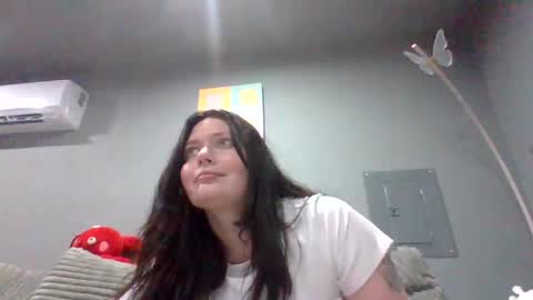 luckygirl96 online show from October 3, 12:16 am