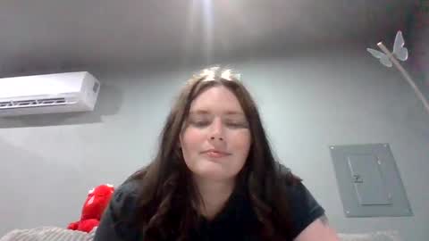 luckygirl96 online show from September 23, 12:20 am