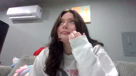 luckygirl96 online show from October 29, 12:26 am