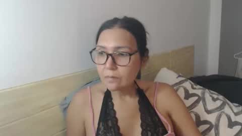 angelisa online show from October 5, 9:58 am