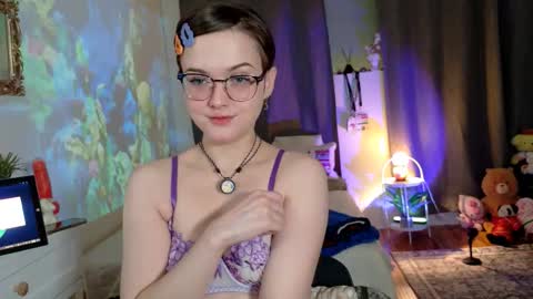 Jade online show from February 4, 4:26 am