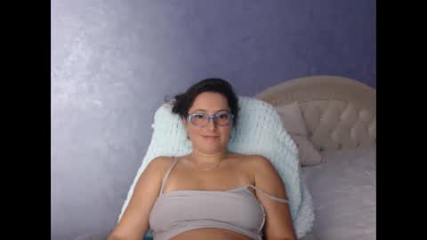 Snapshot of luckylinda23 chatting on September 15, 5:31 pm luckylinda23 online show from September 15, 5:31 pm
