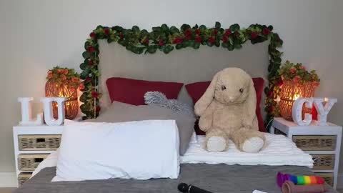 Snapshot of lucy1990xxx chatting on March 9, 12:20 pm Lucy online show from March 9, 12:20 pm