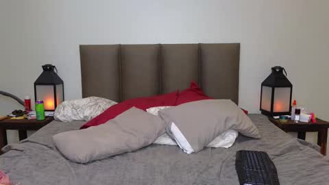 Snapshot of lucy1990xxx chatting on October 6, 12:27 am Lucy online show from October 6, 12:27 am