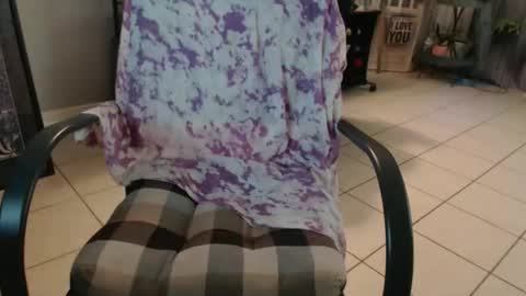 lucy_0000 online show from April 20, 2:14 am