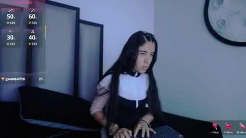 Snapshot of lucy__23 chatting on October 10, 9:52 pm online show from October 10, 9:52 pm