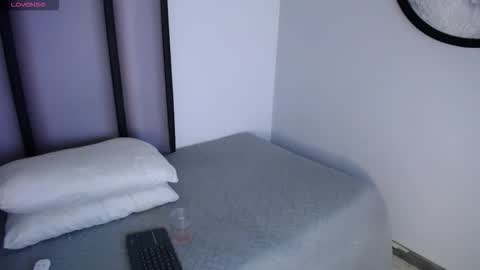 Snapshot of lucy__23 chatting on September 26, 6:00 am online show from September 26, 6:00 am