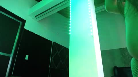   online show from November 7, 12:38 am