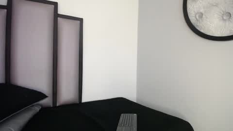 Snapshot of lucy__23 chatting on October 4, 5:57 am online show from October 4, 5:57 am