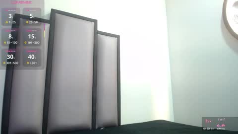 Snapshot of lucy__23 chatting on October 14, 4:15 am online show from October 14, 4:15 am