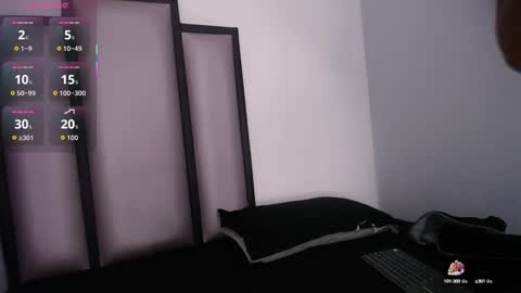 Snapshot of lucy__23 chatting on October 2, 5:34 am online show from October 2, 5:34 am