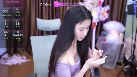 Lucy online show from February 2, 1:19 pm