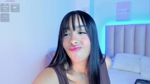 Snapshot of lucy_ev chatting on September 9, 6:35 am Lucy online show from September 9, 6:35 am