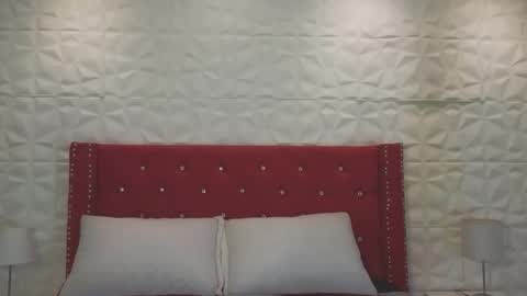 PINK online show from October 5, 8:47 pm