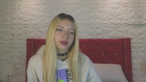 PINK online show from October 16, 4:53 pm