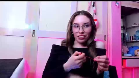 Snapshot of lucy_s3x chatting on September 9, 12:32 am Lulu online show from September 9, 12:32 am