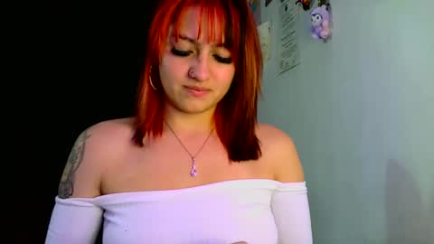 Snapshot of lucycherry__ chatting on January 31, 5:40 am LUCIA online show from January 31, 5:40 am