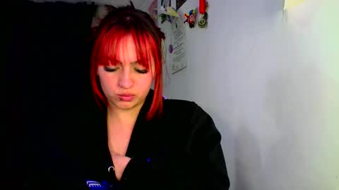 Snapshot of lucycherry__ chatting on February 21, 5:02 am LUCIA online show from February 21, 5:02 am