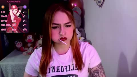 Snapshot of lucycherry__ chatting on October 24, 2:40 am LUCIA online show from October 24, 2:40 am