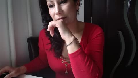 lucybylucy online show from October 3, 5:45 am