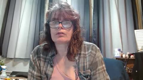 lucylling online show from February 18, 7:32 am