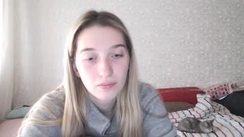 Lucy Ree online show from September 15, 9:06 am
