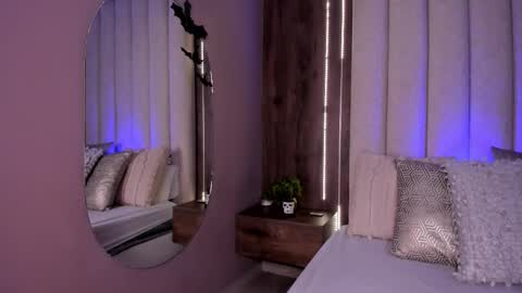 Lucy online show from October 15, 1:14 pm