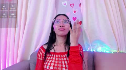 Lucy Liiu online show from October 17, 1:25 pm