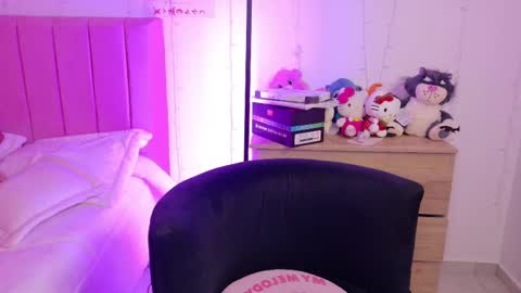 LUCYY FROM HOME  online show from October 21, 1:42 am