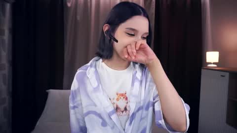 luellazahnen online show from September 11, 5:24 pm