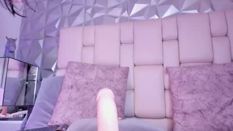 Luisa  online show from February 12, 8:54 pm