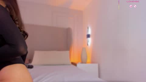 L U I S A online show from December 22, 7:50 pm