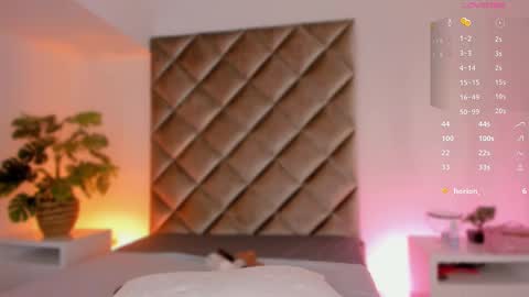 Snapshot of luisah_ chatting on September 22, 9:24 pm L U I S A online show from September 22, 9:24 pm