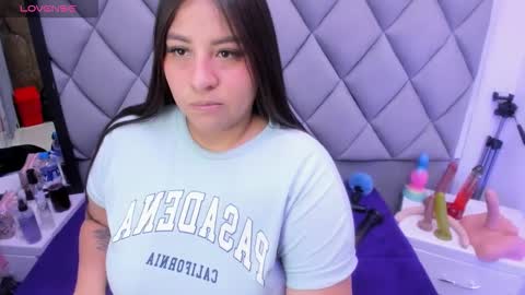 luisanaboobs online show from December 18, 3:44 am